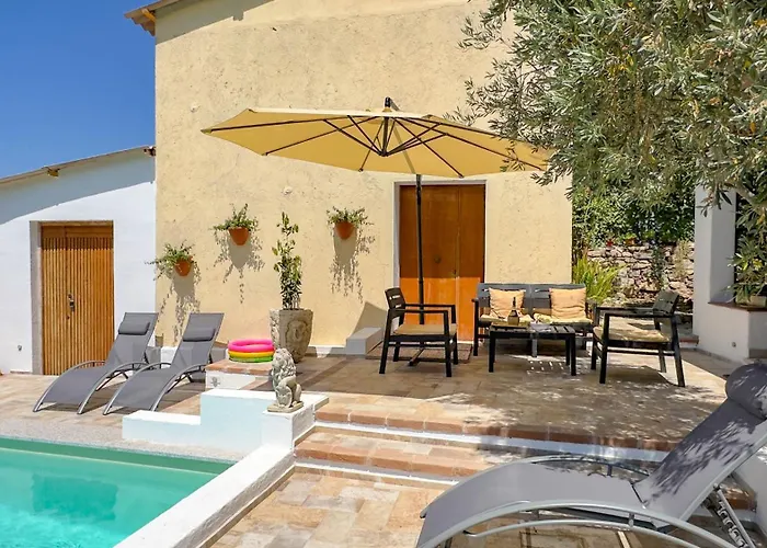 Nyaraló Ferulas Oliena