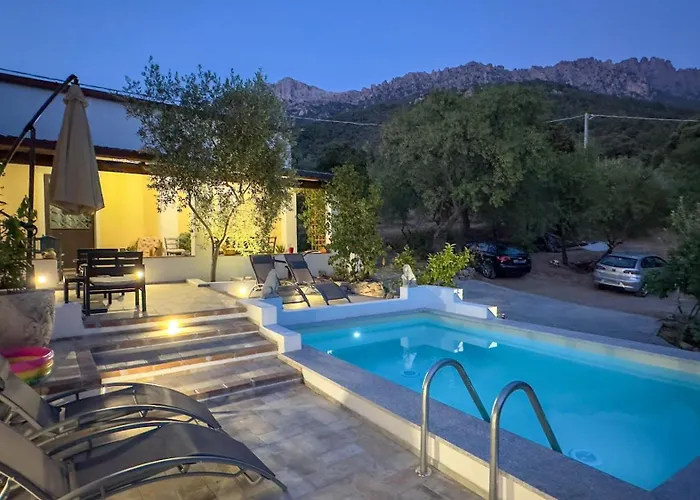 Nyaraló Ferulas Oliena